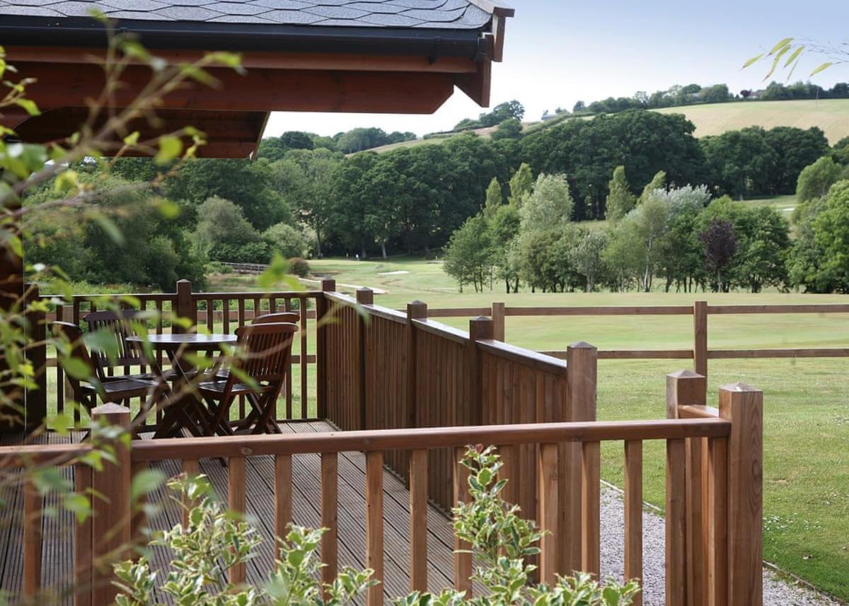 Fingle Glen Lodges Whitestone Exterior photo
