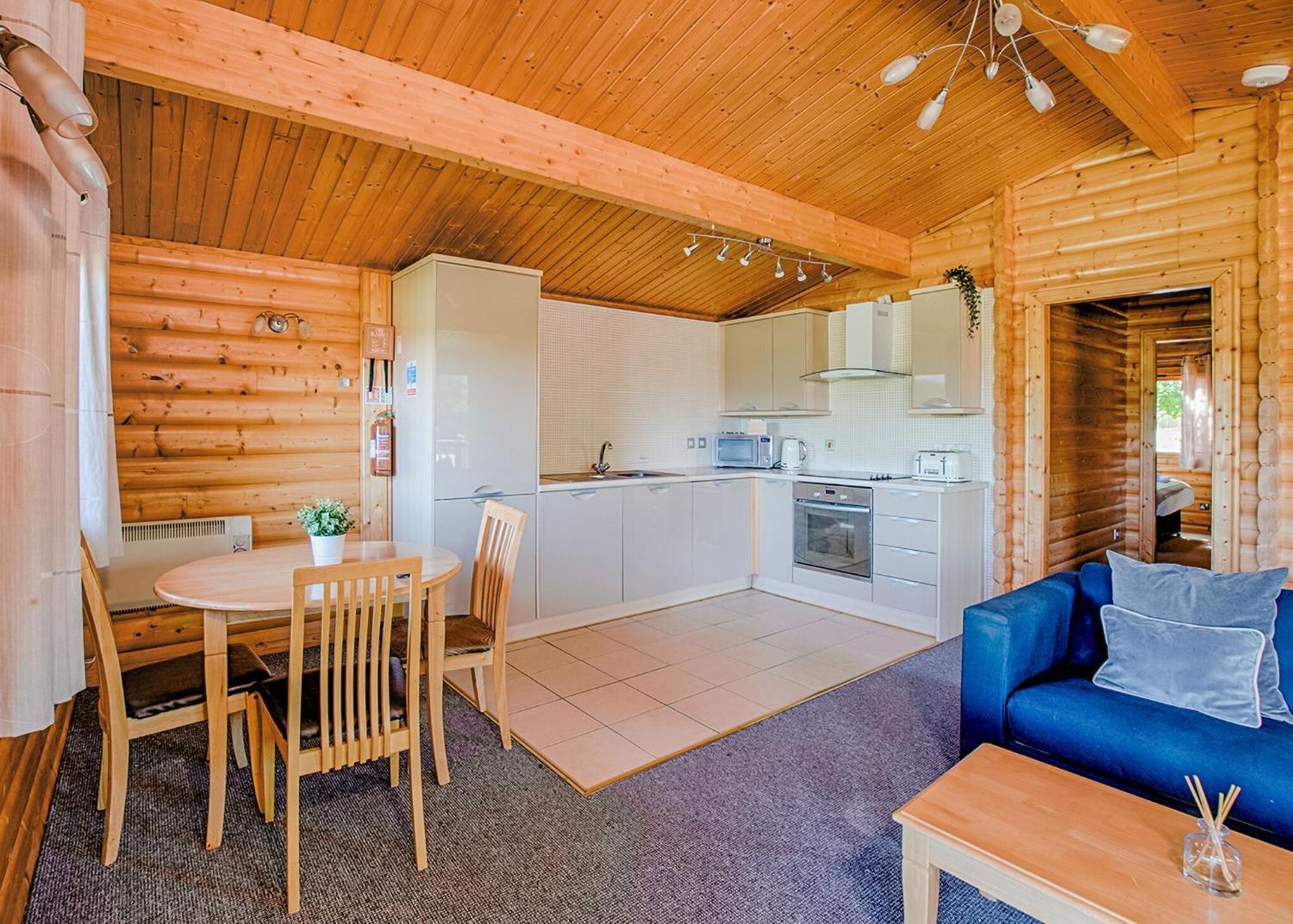 Fingle Glen Lodges Whitestone Room photo